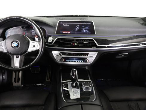 Used 2021 BMW 750i xDrive w/ M Sport Package AWD/4WD image 53
