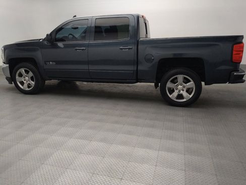 Used 2018 Chevrolet Silverado 1500 LT w/ Texas Edition RWD image 3
