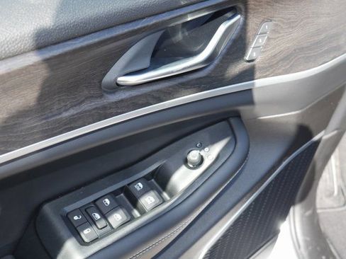 New 2026 Jeep Grand Cherokee Limited w/ Luxury Tech Group II image 10