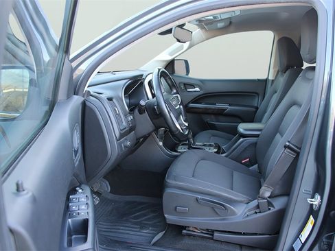 Used 2017 GMC Canyon SLE w/ SLE Convenience Package image 10