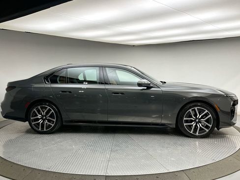 Used 2024 BMW 760i xDrive w/ Executive Package AWD/4WD image 14