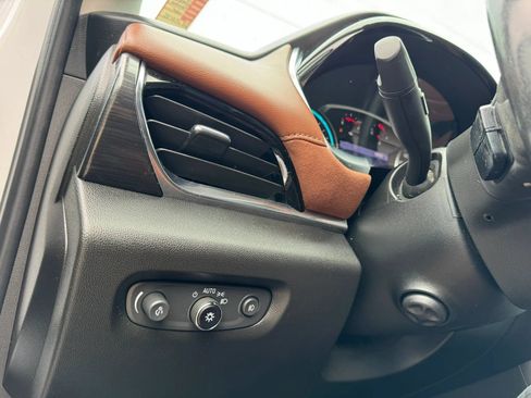 Used 2020 Chevrolet Traverse High Country FWD image 26