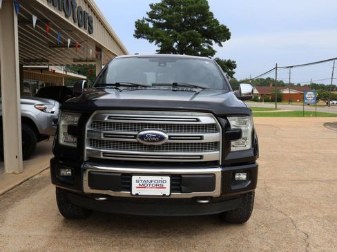 Used 2015 Ford F150 Platinum w/ Equipment Group 701A Luxury AWD/4WD image 2