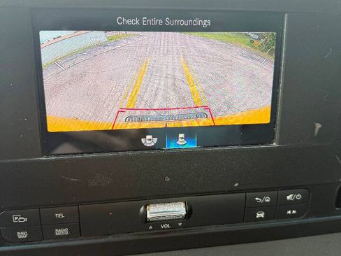 Used 2021 Mercedes-Benz Sprinter 2500 image 12