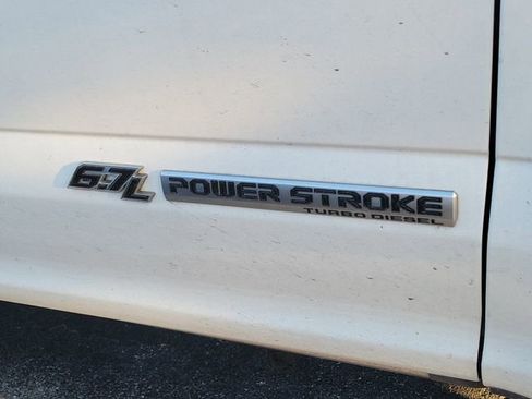 Used 2021 Ford F250 Platinum AWD/4WD image 5