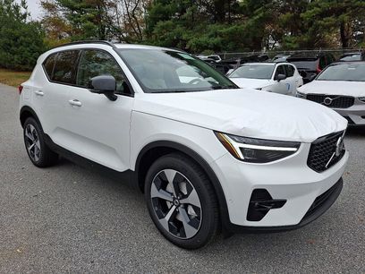 New 2026 Volvo XC40 B5 Plus w/ Protection Package Premier