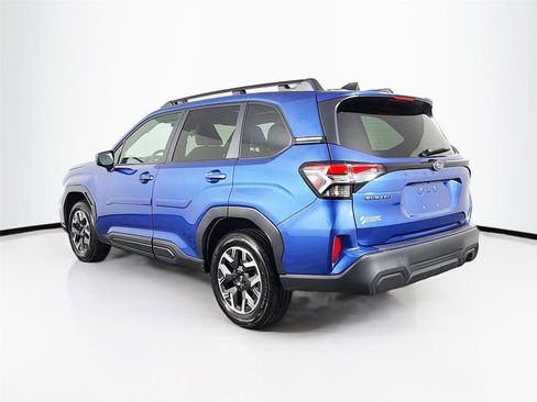 Used 2026 Subaru Forester Premium image 5