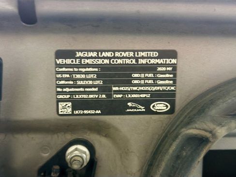 Used 2020 Land Rover Discovery Sport SE AWD/4WD image 17