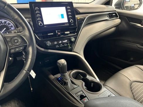 Used 2021 Toyota Camry SE w/ Cold Weather Package AWD/4WD image 26
