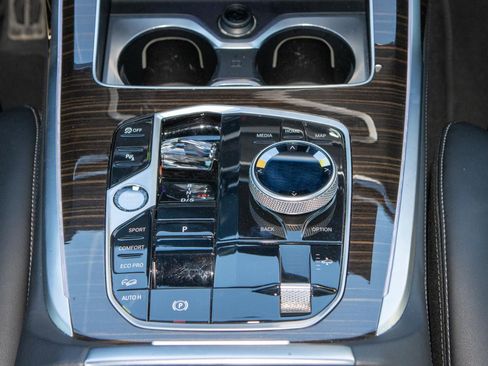 Used 2024 BMW X7 xDrive40i w/ Executive Package image 29