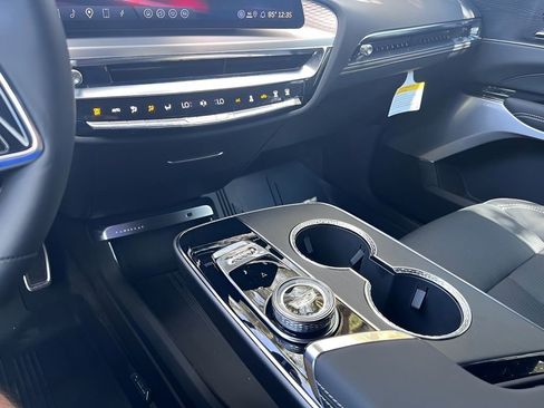 New 2026 Cadillac Lyriq V AWD/4WD image 37