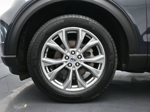Certified 2024 Ford Explorer XLT w/ Equipment Group 202A AWD/4WD image 34