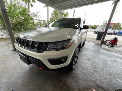 Used 2019 Jeep Compass Trailhawk AWD/4WD image 16