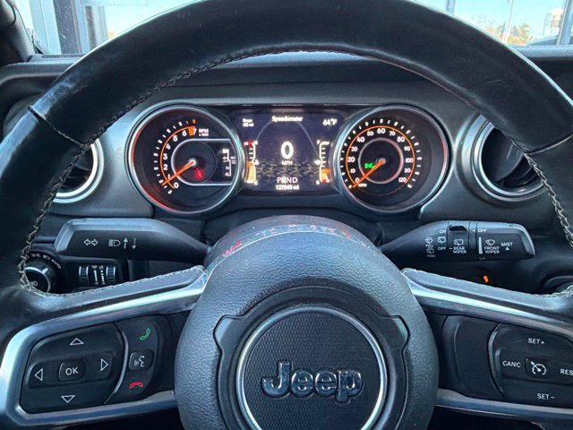 Used 2018 Jeep Wrangler Unlimited Sahara AWD/4WD image 16