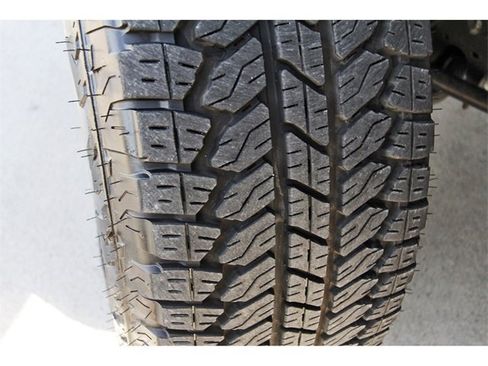 Used 2024 Chevrolet Silverado 1500 LT Trail Boss w/ LT Trail Boss Premium Package image 28