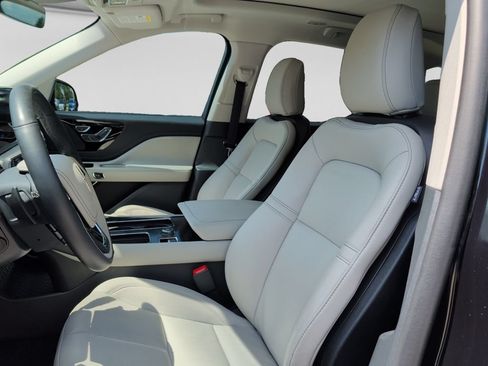Used 2025 Lincoln Aviator AWD w/ Jet Appearance Package image 17