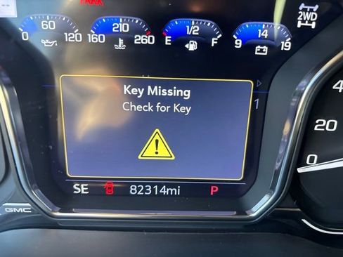 Used 2021 GMC Yukon Denali AWD/4WD image 23