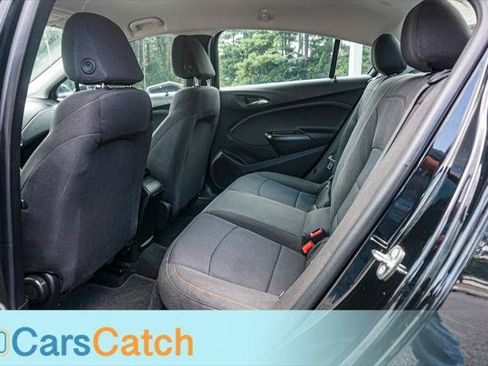 Used 2018 Chevrolet Cruze LS FWD image 21