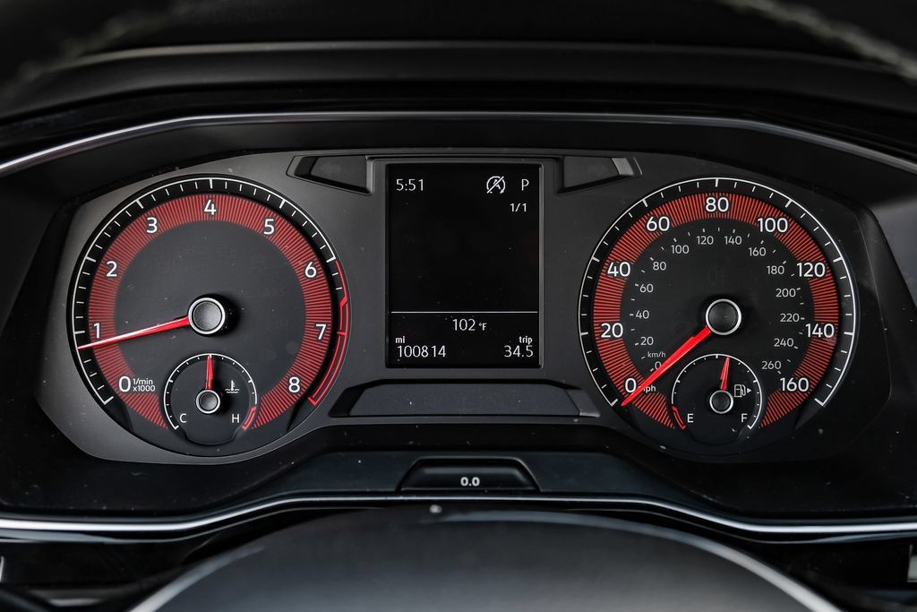Used 2019 Volkswagen Jetta R-Line FWD image 18