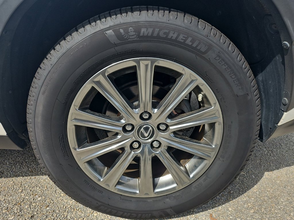 Used 2018 Lexus NX 300h AWD w/ Comfort Package image 10