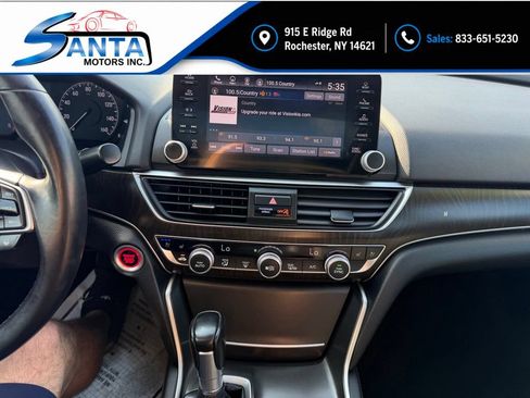 Used 2018 Honda Accord Touring image 8