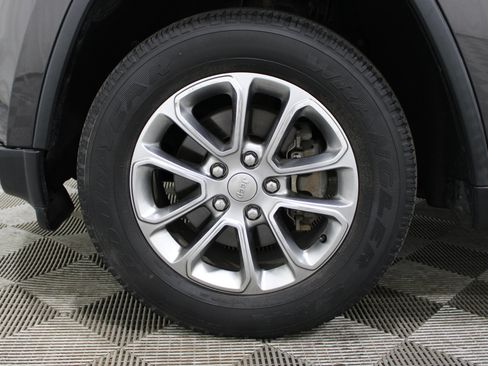 Used 2015 Jeep Grand Cherokee Limited AWD/4WD image 42