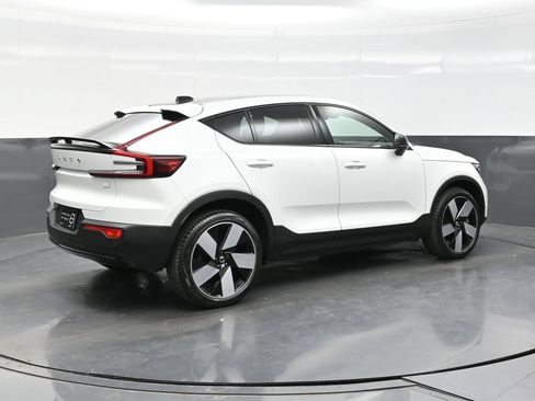 Used 2023 Volvo C40 P8 Recharge Plus w/ Climate Package AWD/4WD image 7