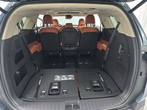 New 2026 Kia Carnival SX image 17