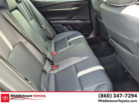 Used 2025 Toyota Camry SE FWD image 33