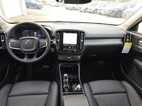 New 2026 Volvo XC40 B5 Plus w/ Climate Package AWD/4WD image 21