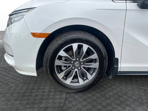 Certified 2024 Honda Odyssey EX-L image 14