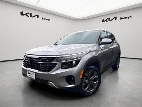 Certified 2026 Kia Seltos LX FWD image 1