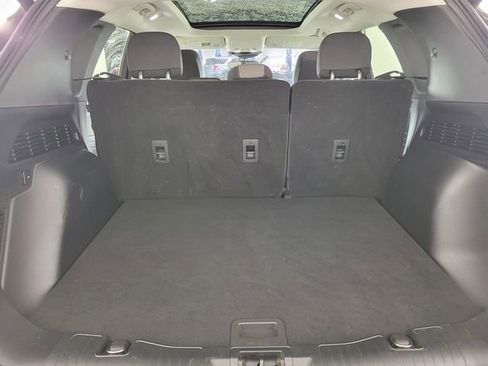 Certified 2022 Ford Escape SE w/ SE Sport Appearance Package FWD image 16