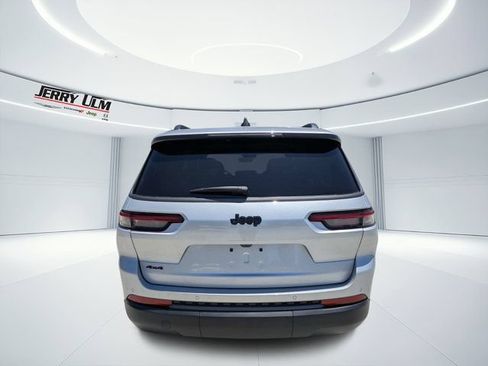New 2026 Jeep Grand Cherokee L 4WD image 4