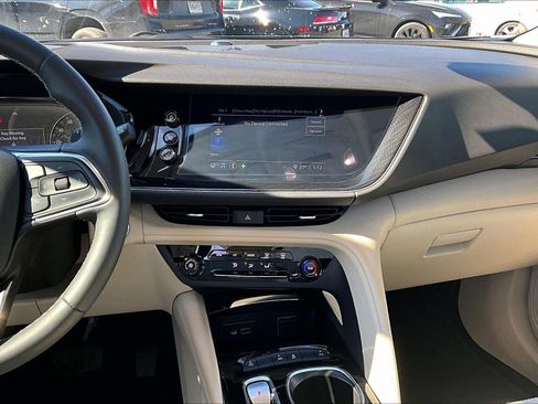 Used 2023 Buick Envision Preferred image 6