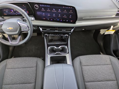 New 2026 Chevrolet Traverse LT FWD image 12
