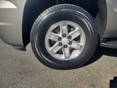 Used 2008 GMC Yukon SLT w/ SLT Preferred Equipment Group image 30