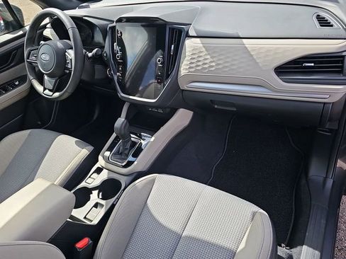 Used 2025 Subaru Forester Premium image 29