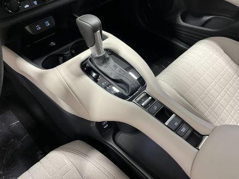 New 2027 Honda HR-V LX image 17