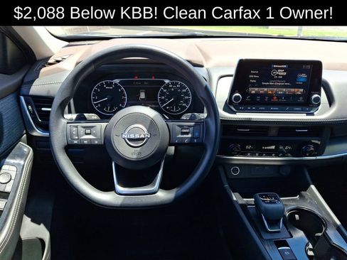 Used 2023 Nissan Rogue SV AWD/4WD image 2