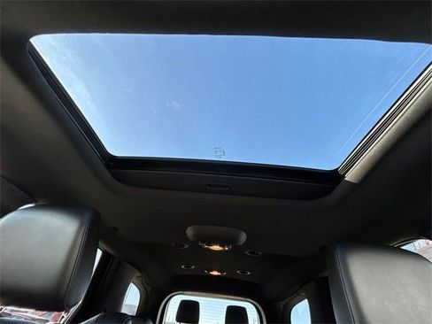 Used 2024 Dodge Durango GT image 30