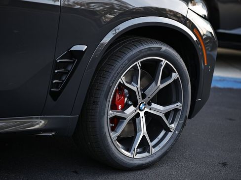 New 2026 BMW X5 xDrive50e w/ Executive Package image 5