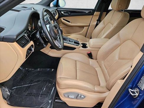 Used 2018 Porsche Macan image 17