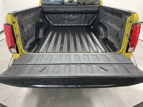 Used 2023 Chevrolet Colorado Trail Boss w/ Technology Package image 25