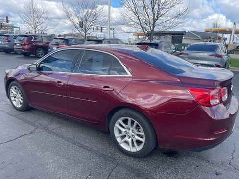 Used 2015 Chevrolet Malibu LT w/ Power Convenience Package image 4