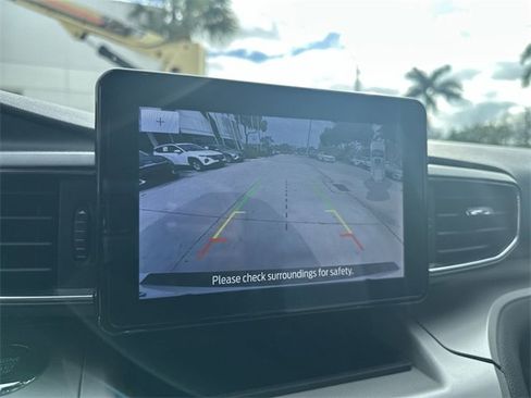 Used 2024 Ford Explorer XLT w/ Equipment Group 202A image 25