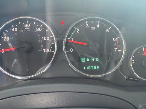 Used 2012 Jeep Liberty Sport AWD/4WD image 4
