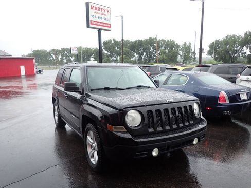 Used 2014 Jeep Patriot Sport w/ Power Value Group FWD image 1