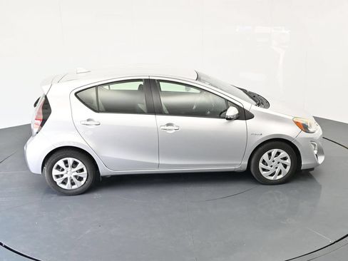 Used 2016 Toyota Prius C One FWD image 25