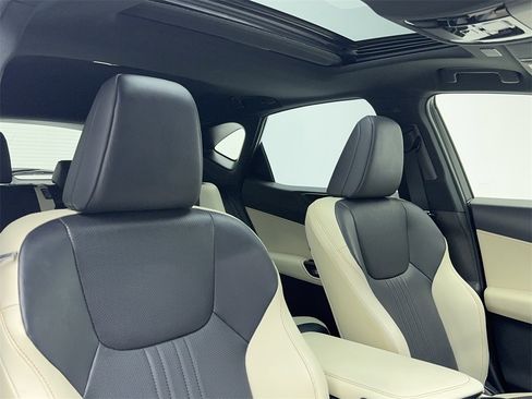 Used 2024 Lexus NX 250 250 NAV,CAM,SUNROOF,HTD STS,BL image 42